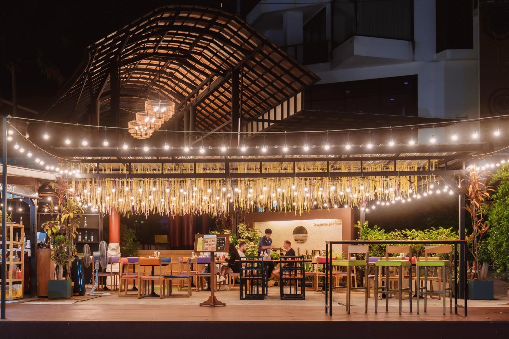 The Lunar Patong Exterior foto